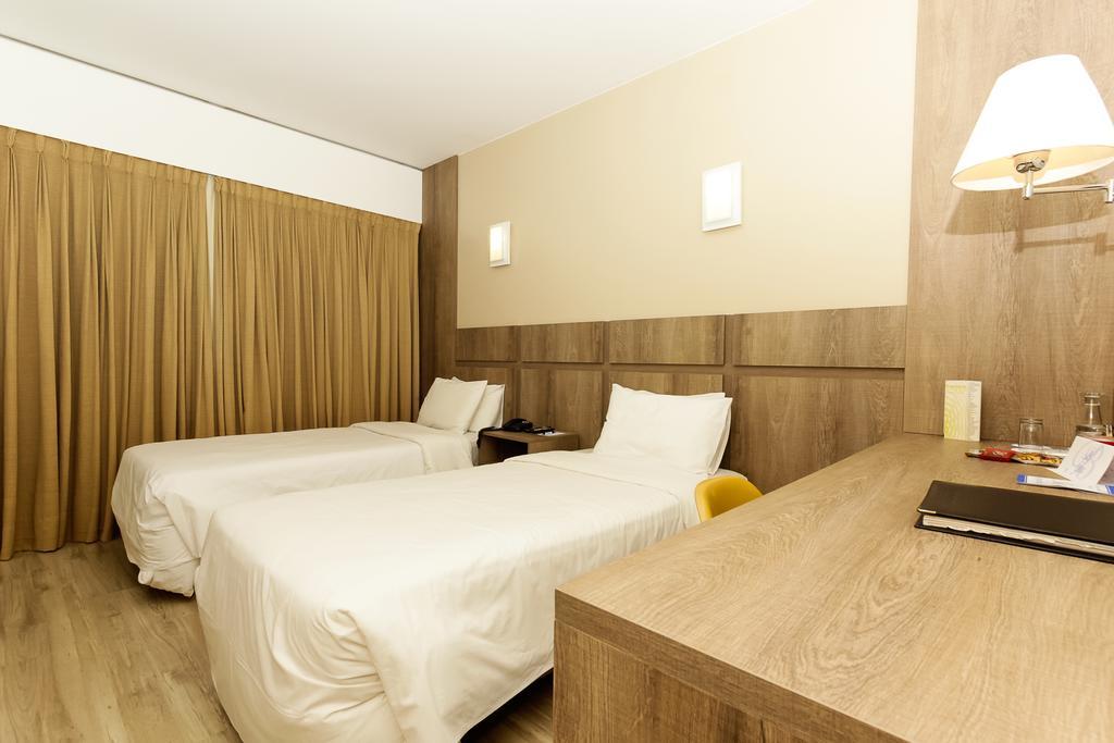 Deluxe Twin Room,448679709:JPEG