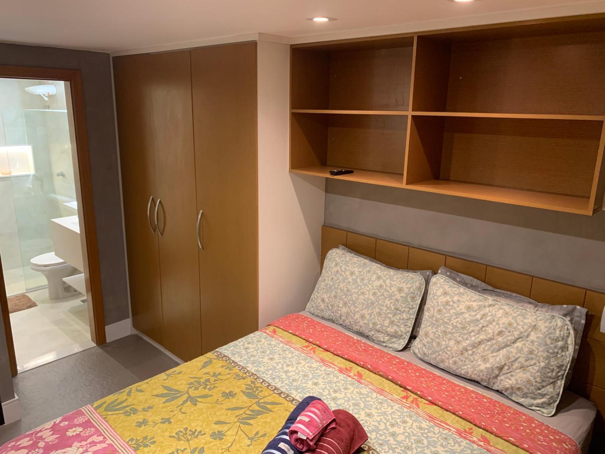 Studio Apartment Queen Bed,1621448926:JPEG